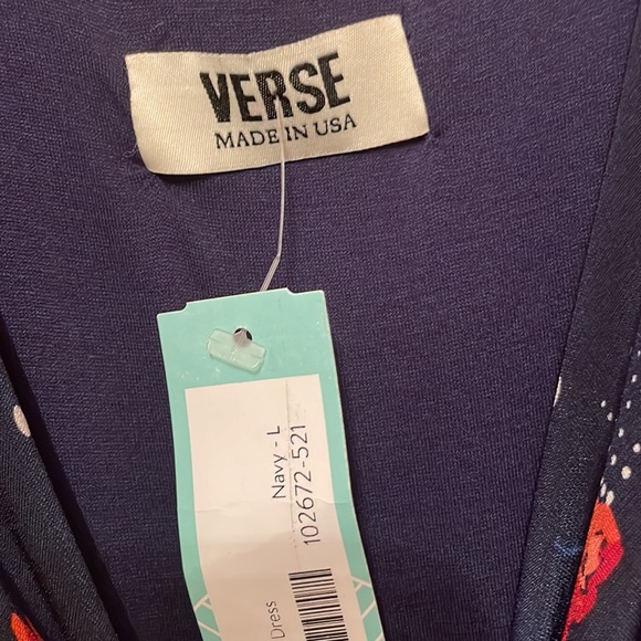 Delicate drop waist knit dress. Perfect for a summer wedding - Picture 2 of 3